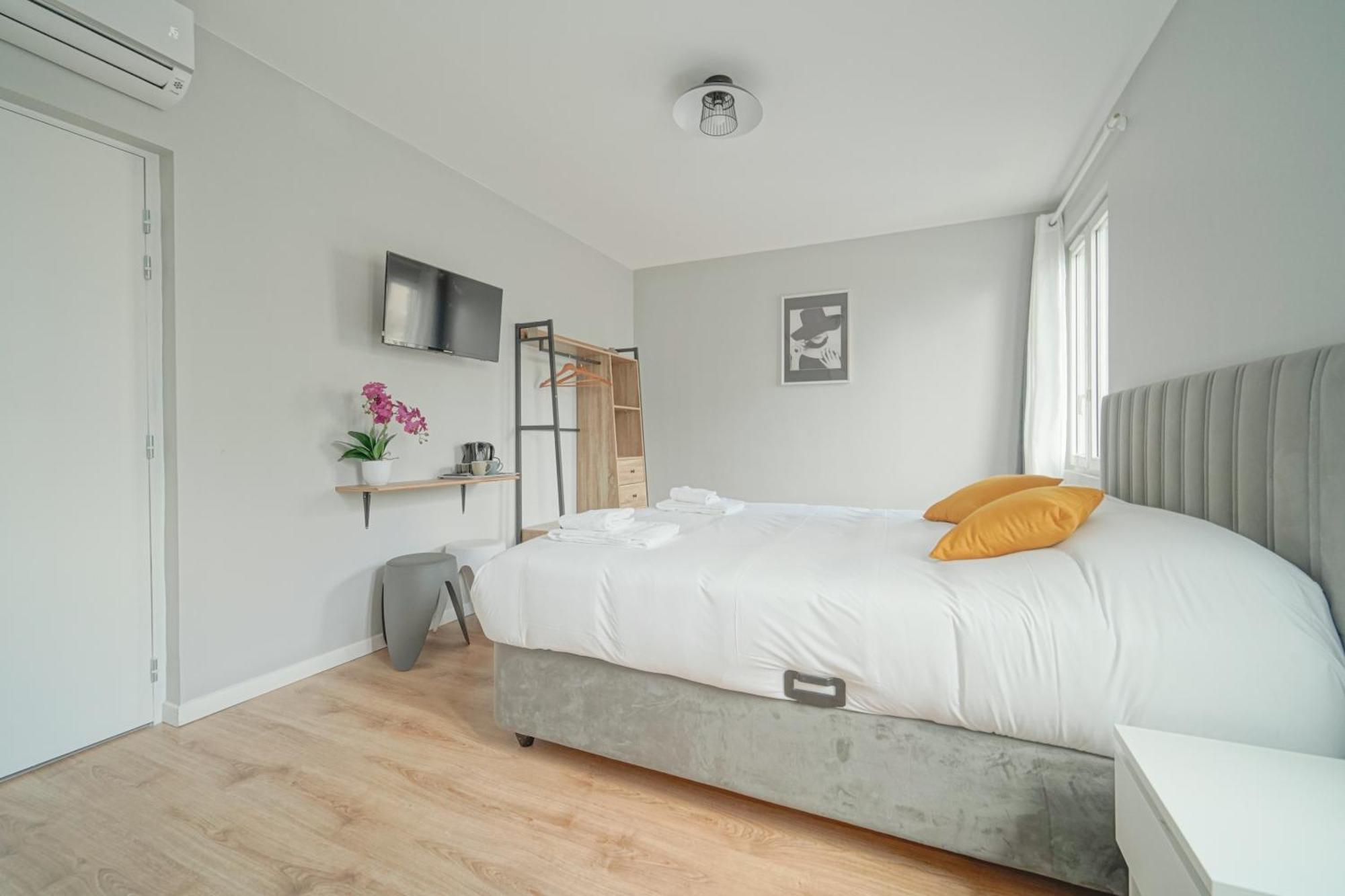 Hotel Trianon Saint Ouen Extérieur photo