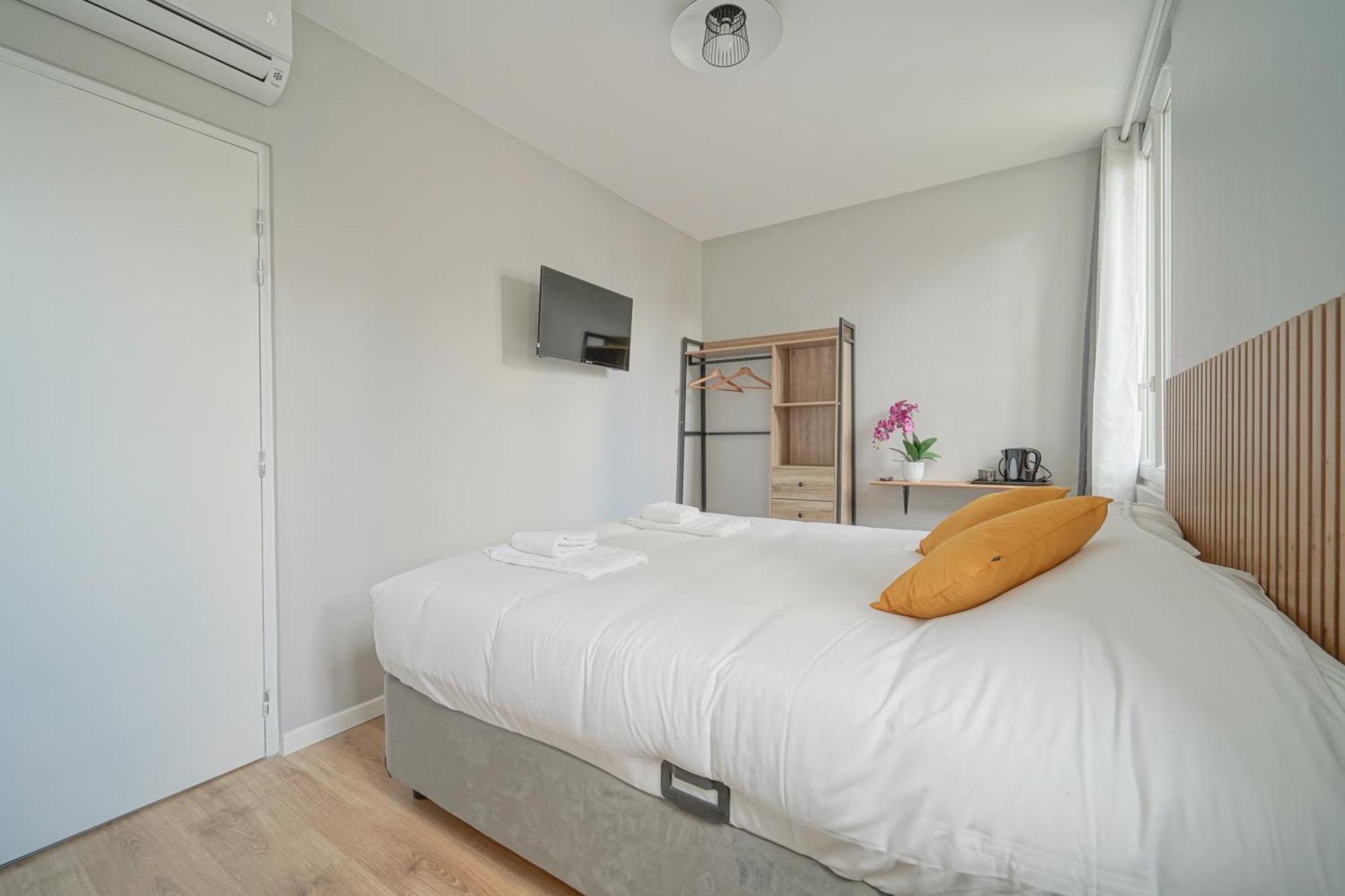 Hotel Trianon Saint Ouen Extérieur photo