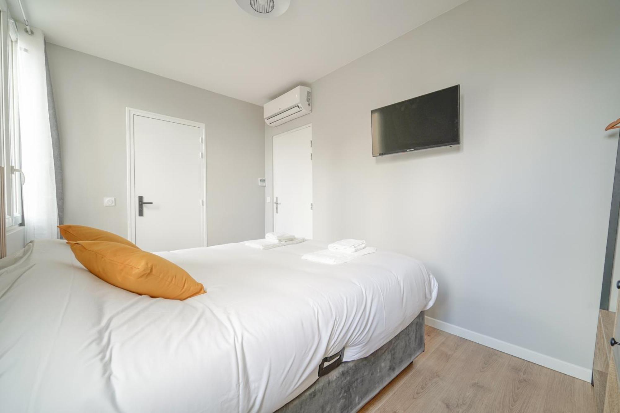 Hotel Trianon Saint Ouen Extérieur photo